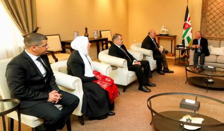 الملك عبدالله الثاني يلتقي في عمّان بنواب الموحدة 